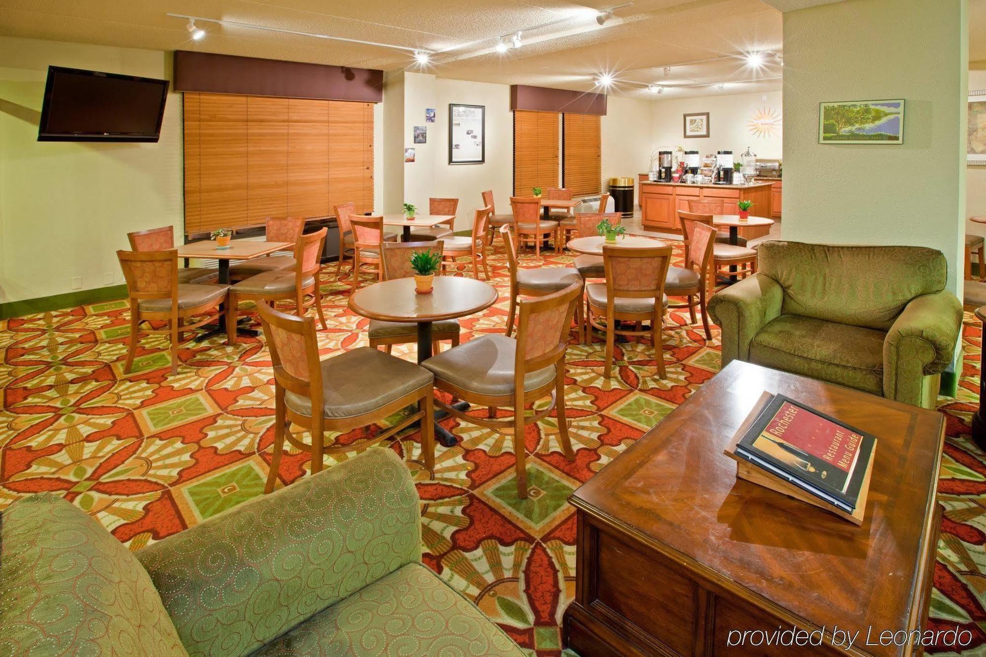 Holiday Inn Express Rochester - University Area, An Ihg Hotel Restaurant photo