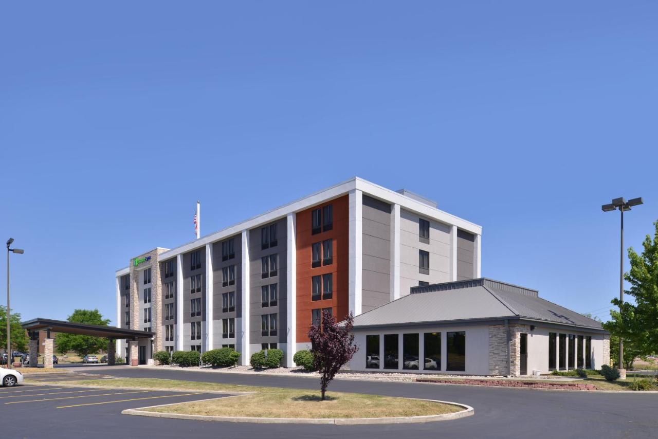 Holiday Inn Express Rochester - University Area, An Ihg Hotel Exterior photo